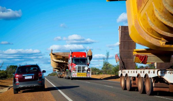 Transport of Oversize Heavy Machinery